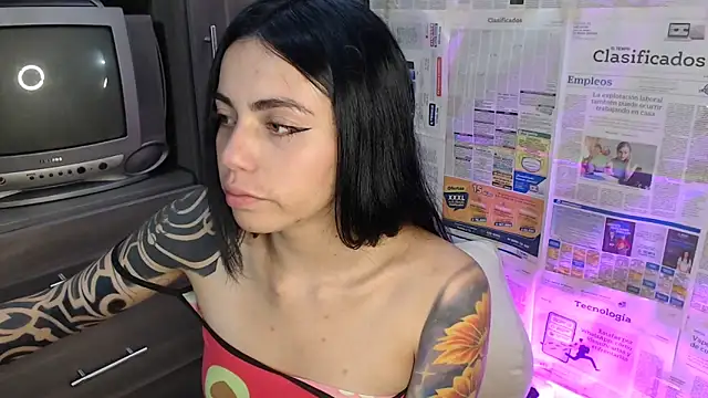 Snapshot of i_am_nina_ chatting on 28, 2, 2025 i am nina online show from 28, 2, 2025