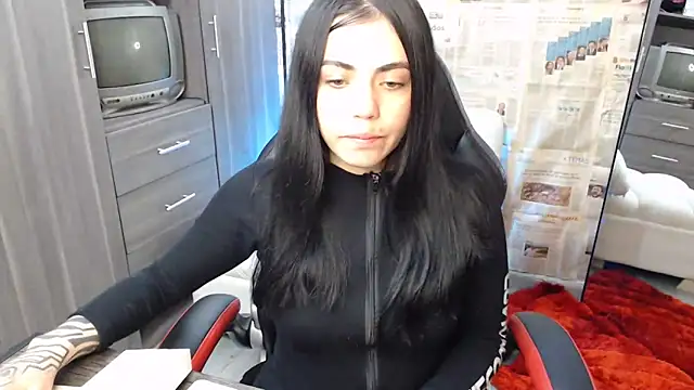Snapshot of i_am_nina_ chatting on 10, 9, 2025 i am nina online show from 10, 9, 2025