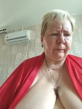 Snapshot of EffectFiona chatting on 5, 6, 2026 EffectFiona online show from 5, 6, 2026