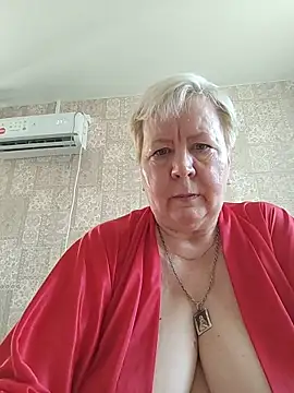 Snapshot of EffectFiona chatting on 19, 6, 2026 EffectFiona online show from 19, 6, 2026