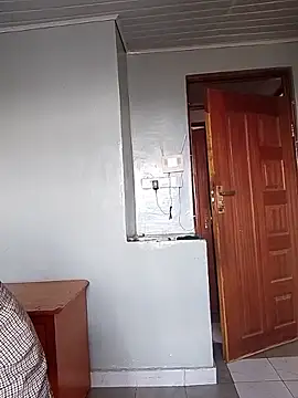 Prettybecs online show from 9, 5, 2026