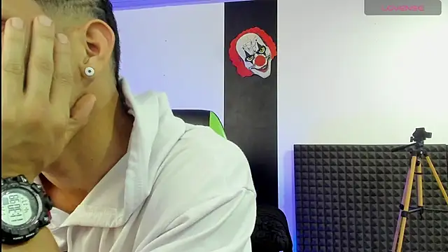 jhonnysnow17 online show from 18, 1, 2025