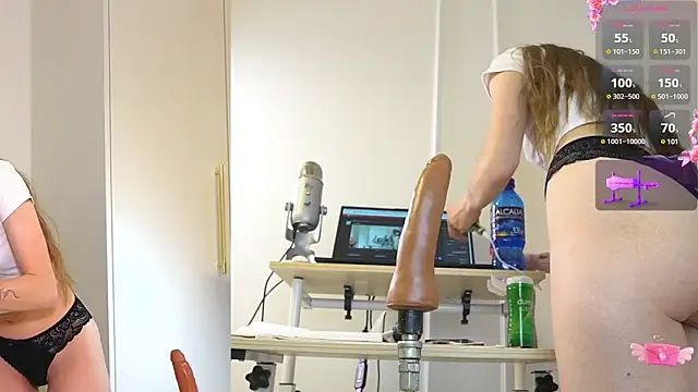 Snapshot of Miss69Ri99 chatting on 8, 2, 2025 Miss69Ri99 online show from 8, 2, 2025