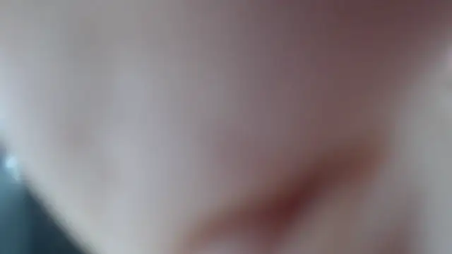 girl squiting online show from 4, 2, 2026