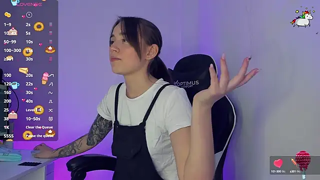  alicerosse2 online show from 11, 3, 2025