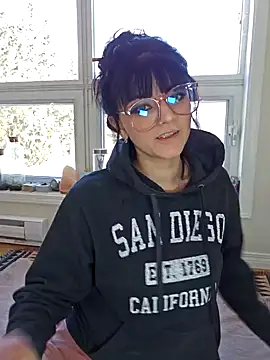 anyalikestosuck online show from 5, 2, 2025