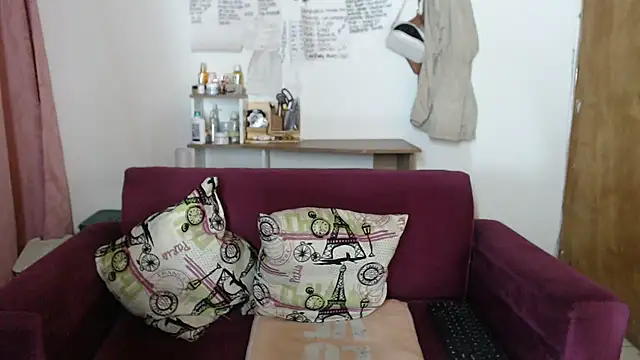 Snapshot of Nathacha chatting on 7, 12, 2024 Nathacha online show from 7, 12, 2024