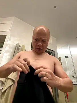 Snapshot of zjwsteve chatting on 31, 10, 2025 zjwsteve online show from 31, 10, 2025