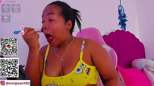 Snapshot of samanthaabloom chatting on 6, 7, 2026 samanthaabloom online show from 6, 7, 2026