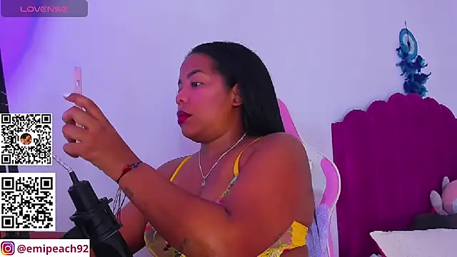 Snapshot of samanthaabloom chatting on 17, 7, 2026 samanthaabloom online show from 17, 7, 2026