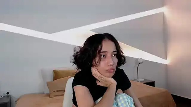 hot little bunny online show from 11, 12, 2024