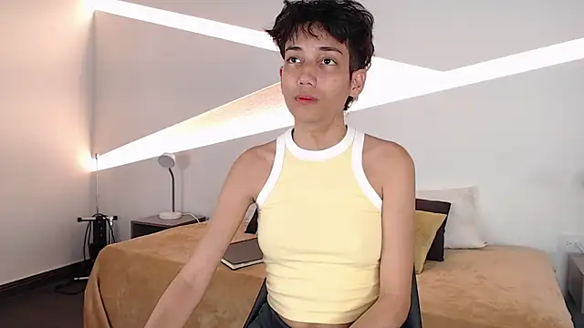 Snapshot of hot_little_bunny chatting on 4, 2, 2025 hot little bunny online show from 4, 2, 2025