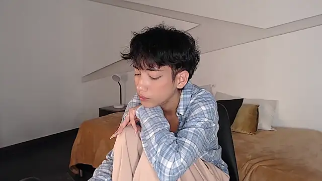 Snapshot of hot_little_bunny chatting on 6, 2, 2025 hot little bunny online show from 6, 2, 2025