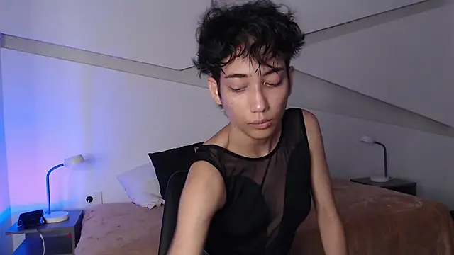 Snapshot of hot_little_bunny chatting on 5, 3, 2025 hot little bunny online show from 5, 3, 2025