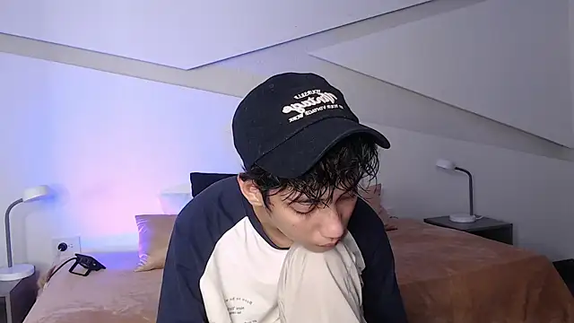 Snapshot of hot_little_bunny chatting on 7, 3, 2025 hot little bunny online show from 7, 3, 2025