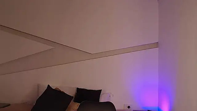 Snapshot of hot_little_bunny chatting on 10, 3, 2025 hot little bunny online show from 10, 3, 2025