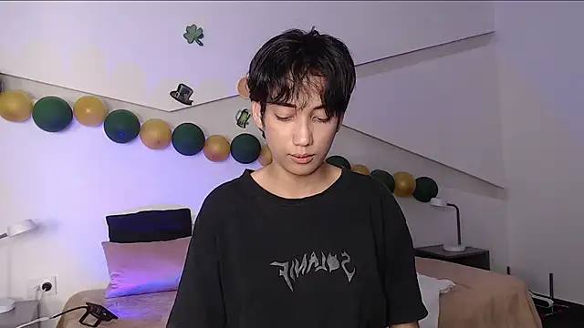 Snapshot of hot_little_bunny chatting on 18, 3, 2025 hot little bunny online show from 18, 3, 2025