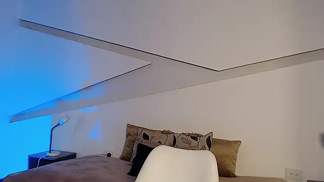 Snapshot of hot_little_bunny chatting on 17, 10, 2025 hot little bunny online show from 17, 10, 2025