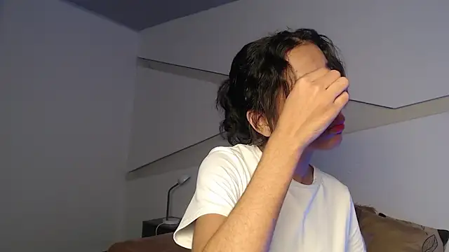 Snapshot of hot_little_bunny chatting on 20, 10, 2025 hot little bunny online show from 20, 10, 2025