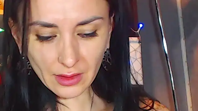 Snapshot of Siaconna chatting on 23, 12, 2024 Siaconna online show from 23, 12, 2024