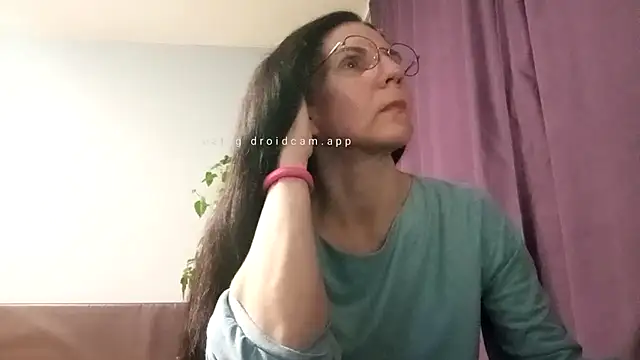 Snapshot of AlfejiRise chatting on 21, 11, 2025 AlfejiRise online show from 21, 11, 2025