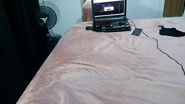 Kellynha Sweet online show from 8, 3, 2026