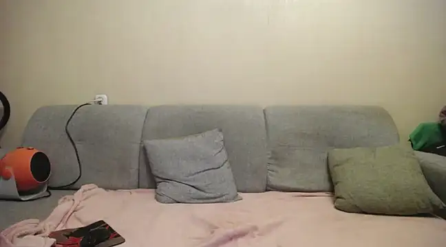 Snapshot of NikolRedMilf chatting on 2, 3, 2025 NikolRedMilf online show from 2, 3, 2025