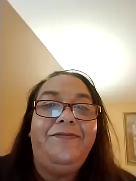 Snapshot of CumswallowinTiff chatting on 5, 11, 2025 CumswallowinTiff online show from 5, 11, 2025