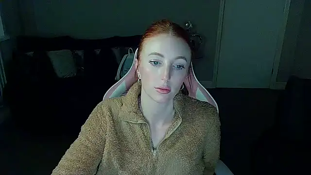 Snapshot of Red_firesquirt chatting on 7, 1, 2025 Red firesquirt online show from 7, 1, 2025