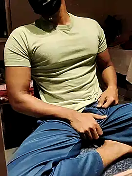 Snapshot of xxxhugedick0001 chatting on 23, 2, 2025 xxxhugedick0001 online show from 23, 2, 2025