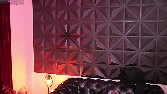 Misselektra   online show from 31, 1, 2025