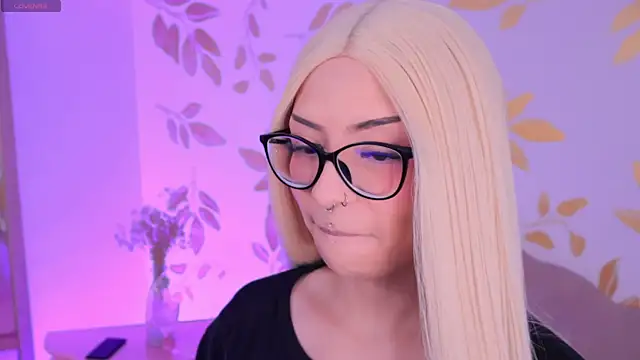 Misselektra   online show from 10, 9, 2025