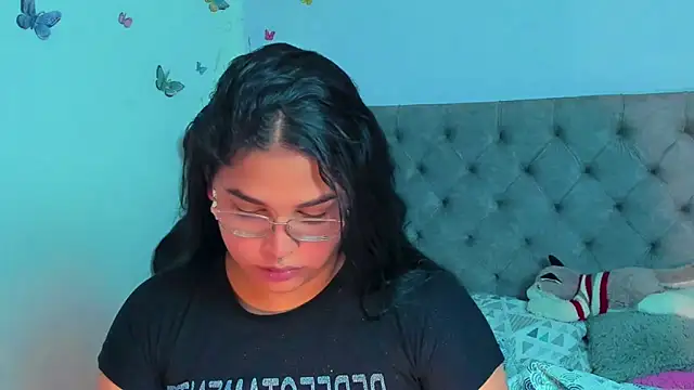 mabellfox online show from 12, 3, 2025