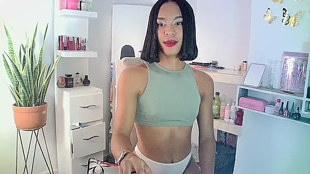 Snapshot of carmen14 chatting on 2, 3, 2025 carmen14 online show from 2, 3, 2025