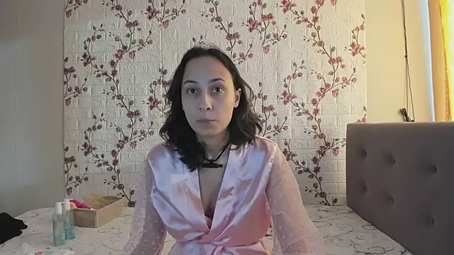 Snapshot of Alisagold90 chatting on 7, 2, 2025 Alisagold90 online show from 7, 2, 2025