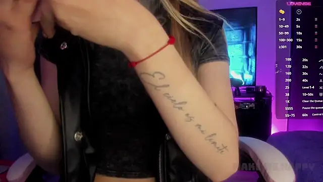 TiffanyBela online show from 17, 3, 2025