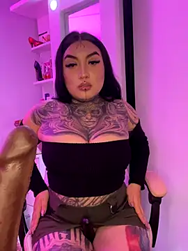 CloeeBeckam online show from 8, 10, 2025