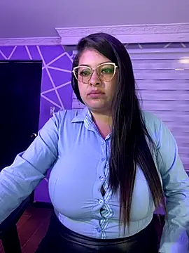 MiiaaJoness online show from 4, 11, 2025