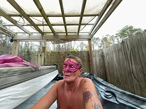 Snapshot of prainxxx22 chatting on 19, 12, 2024 prainxxx22 online show from 19, 12, 2024