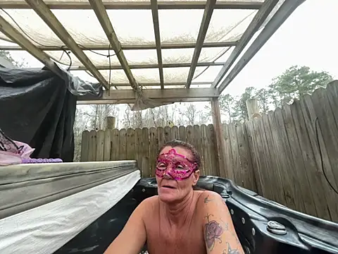 Snapshot of prainxxx22 chatting on 8, 2, 2025 prainxxx22 online show from 8, 2, 2025