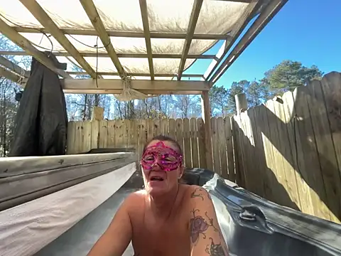 Snapshot of prainxxx22 chatting on 21, 2, 2025 prainxxx22 online show from 21, 2, 2025