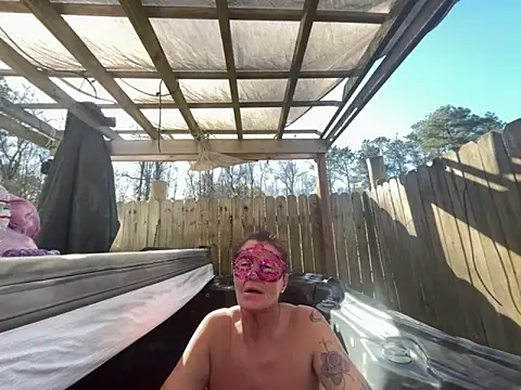 Snapshot of prainxxx22 chatting on 24, 2, 2025 prainxxx22 online show from 24, 2, 2025