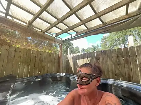 Snapshot of prainxxx22 chatting on 19, 9, 2025 prainxxx22 online show from 19, 9, 2025