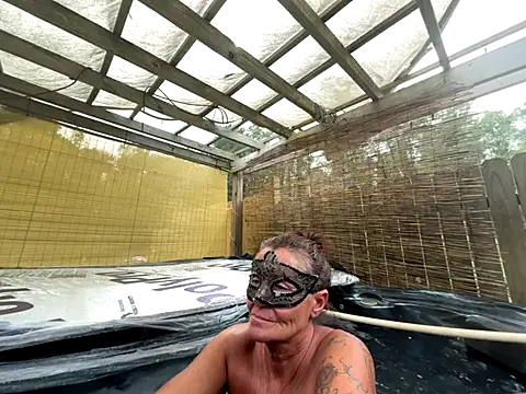 Snapshot of prainxxx22 chatting on 10, 10, 2025 prainxxx22 online show from 10, 10, 2025