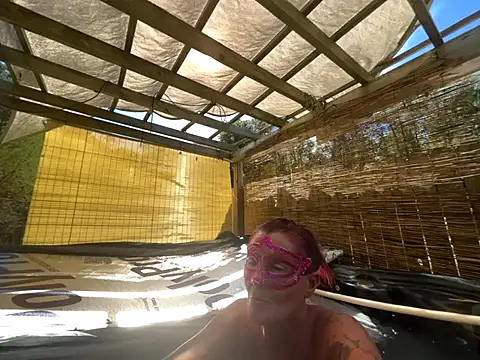 Snapshot of prainxxx22 chatting on 21, 10, 2025 prainxxx22 online show from 21, 10, 2025