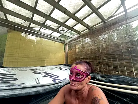 Snapshot of prainxxx22 chatting on 26, 10, 2025 prainxxx22 online show from 26, 10, 2025