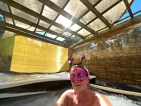 Snapshot of prainxxx22 chatting on 30, 10, 2025 prainxxx22 online show from 30, 10, 2025