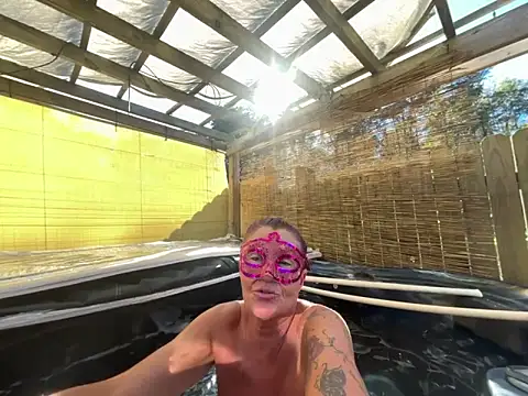 Snapshot of prainxxx22 chatting on 4, 11, 2025 prainxxx22 online show from 4, 11, 2025