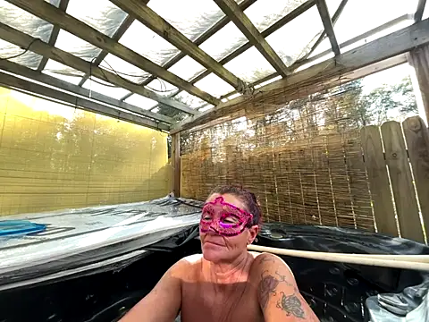 Snapshot of prainxxx22 chatting on 9, 11, 2025 prainxxx22 online show from 9, 11, 2025