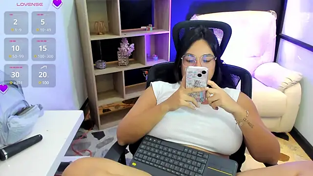 CelesteBrucee online show from 14, 1, 2025